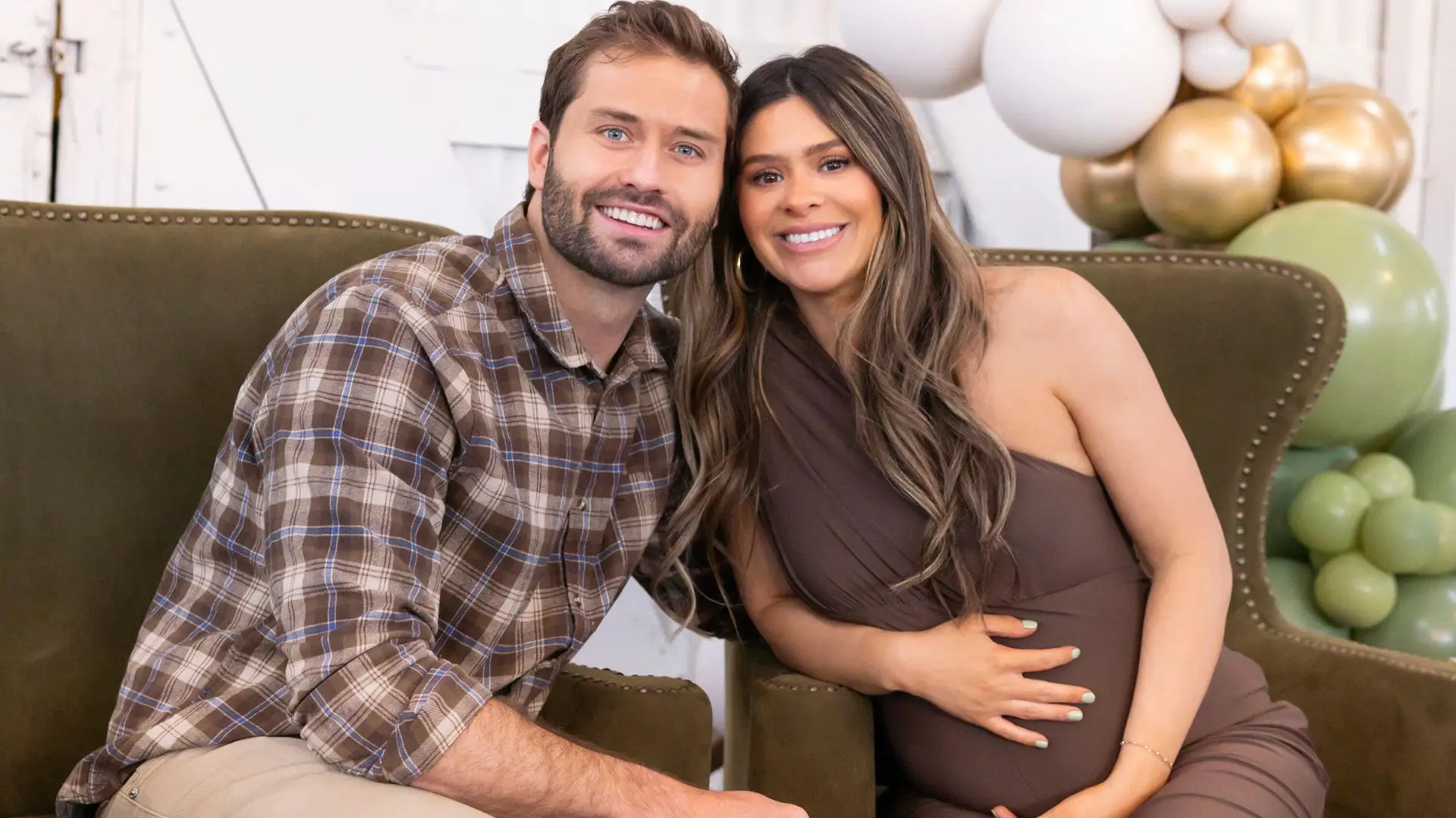 Taylor Frankie Paul and Dakota Mortensen 'Secret Lives of Mormon Wives'