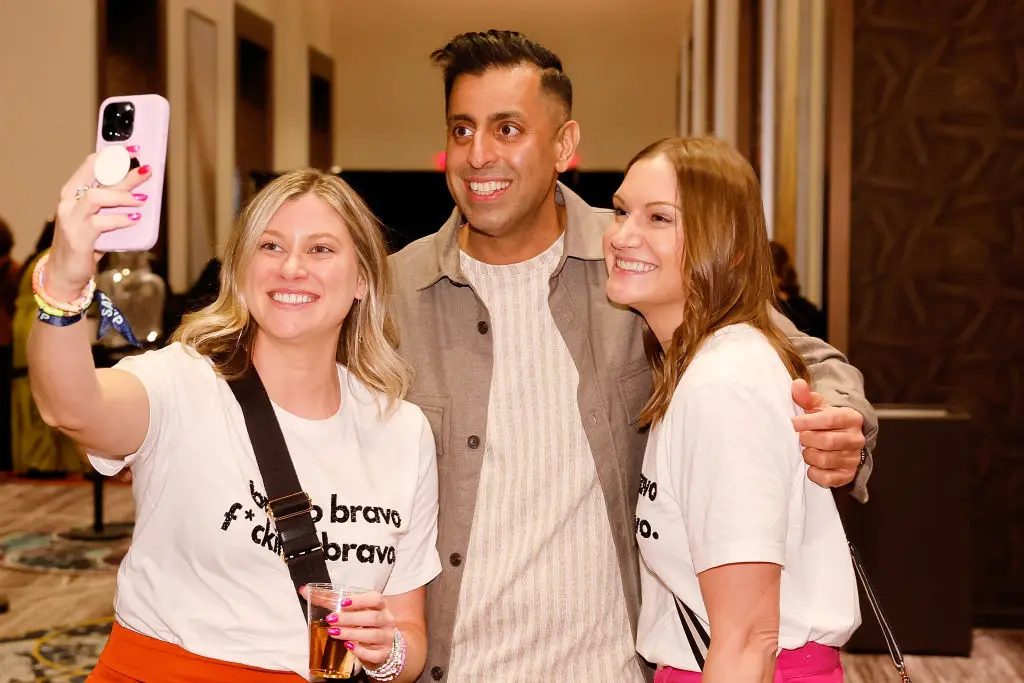 pavit rhony posing with fans