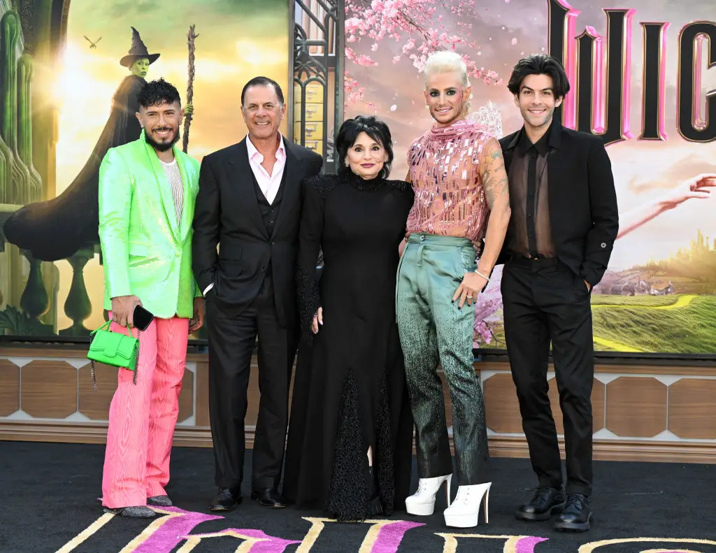 Edward Butera, Joan Grande, Frankie Grande, Hale Grande at the "Wicked" Los Angeles Premiere