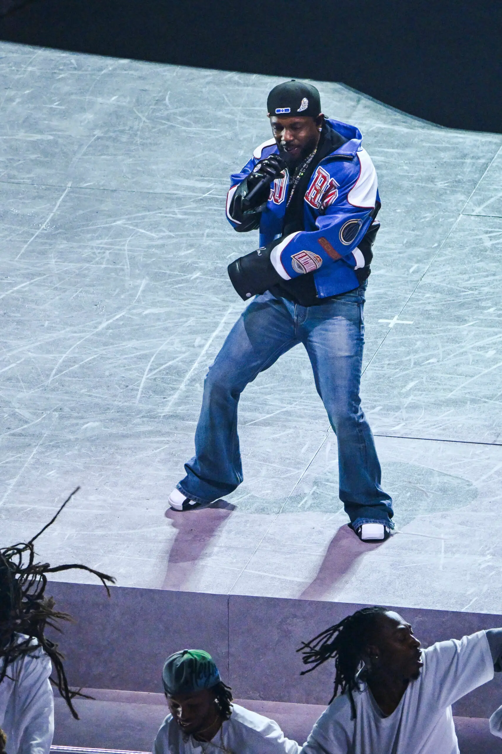 Kendrick Lamar Superbowl 2025 halftime show jeans
