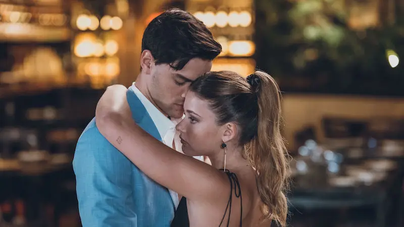 Nicole Wallace and Gabriel Guevara in 'Culpa Tuya'