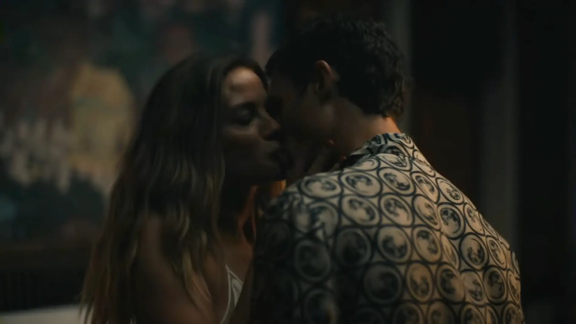 Jaclyn Sleeps With Valentin In The White Lotus Season 3, Episode 5