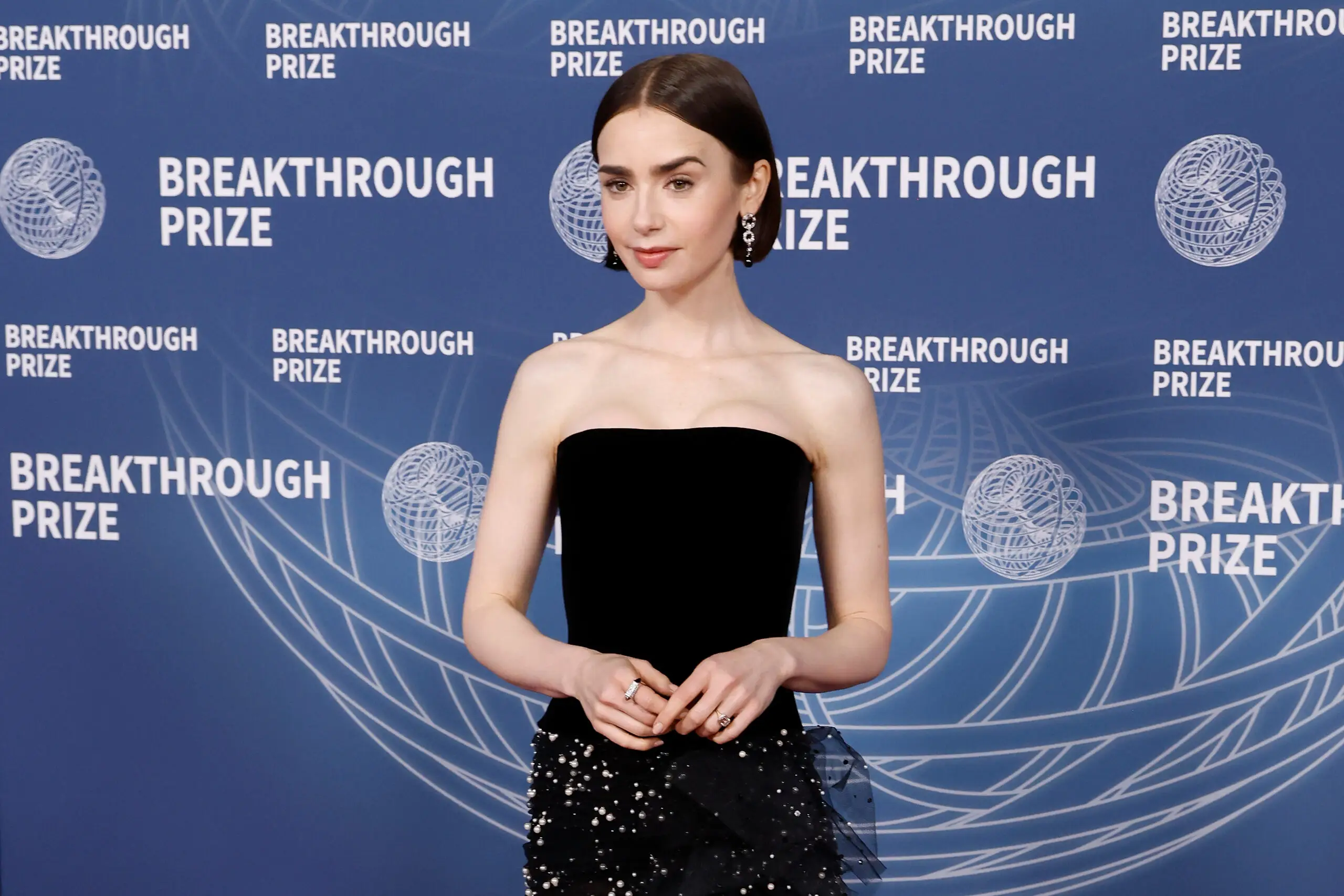 Lily Collins eating disorder