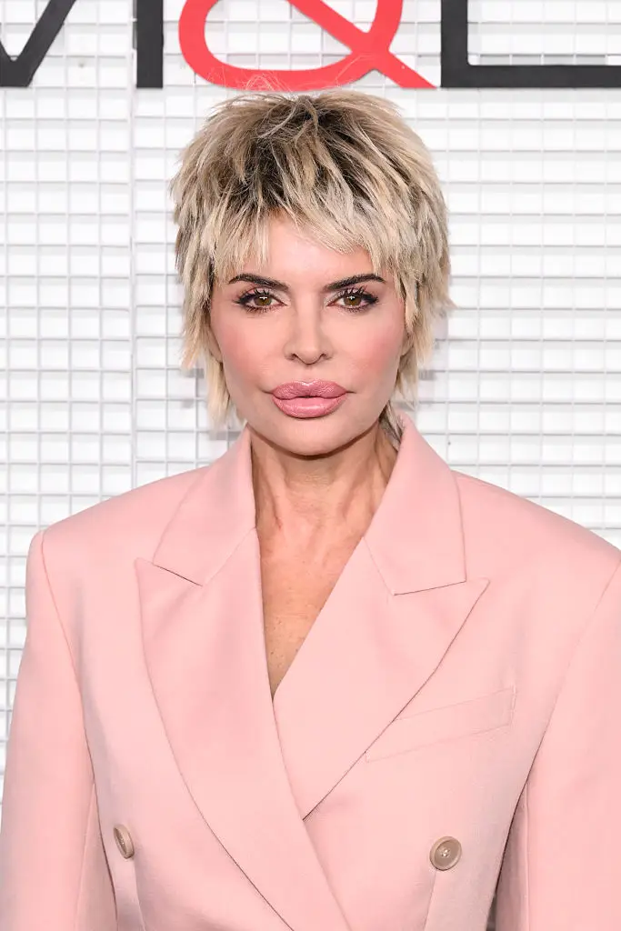 Lisa Rinna Traitors season 4