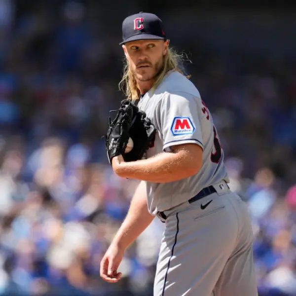 Noah Syndergaard dated Alex Cooper