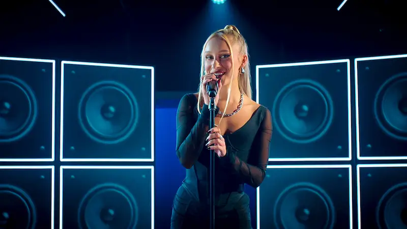 Alison in 'Building the Band'