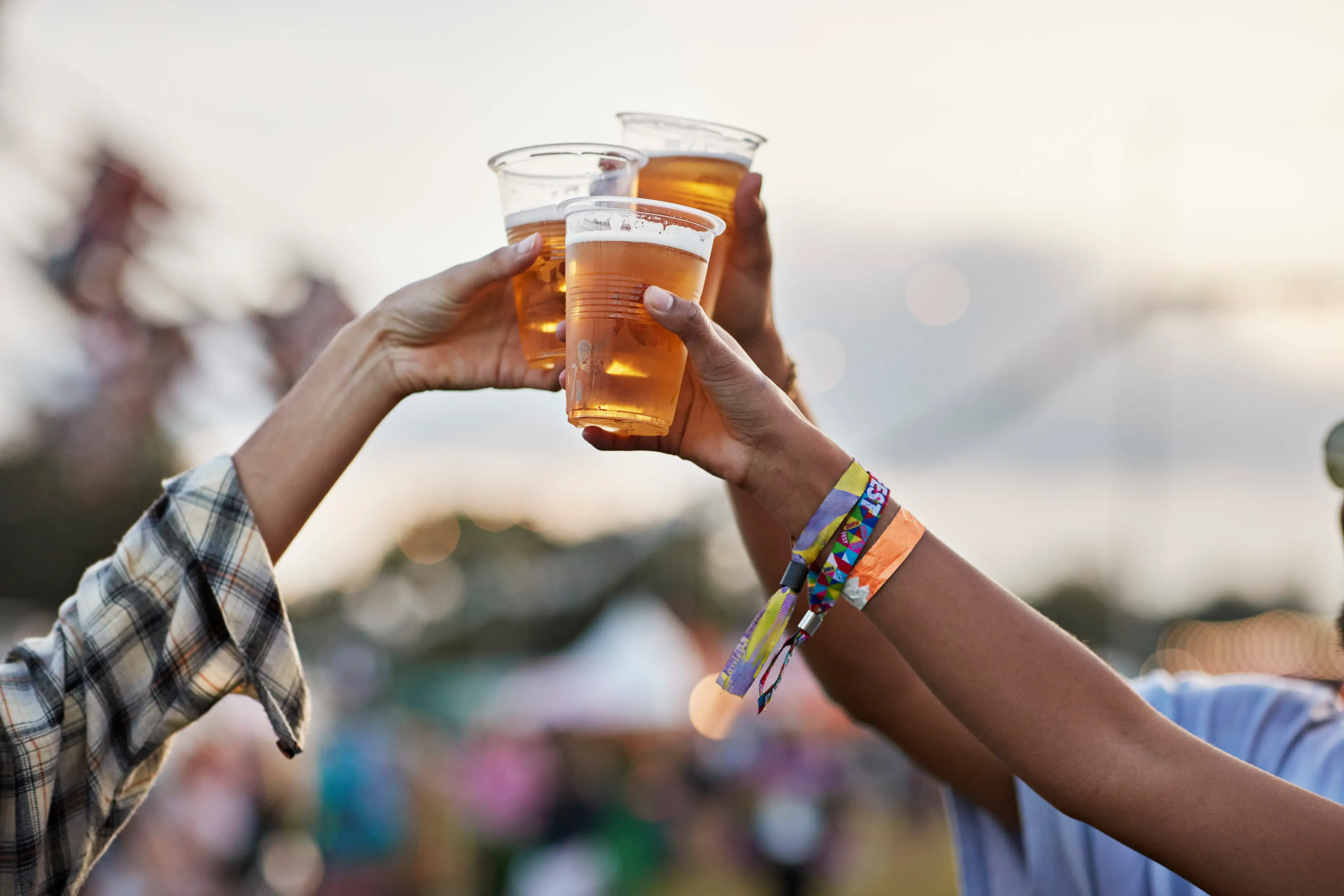 More people in the UK are choosing 'nolo' options when going for a pint. (Getty Stock Images)