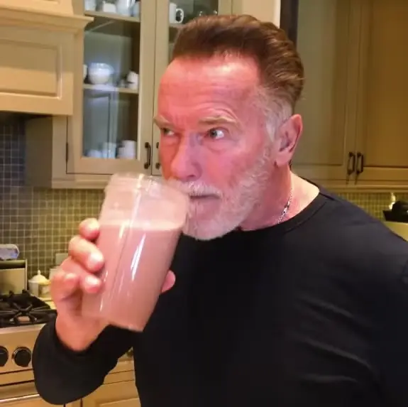 A scoop of protein powder is included in the shake (Men's Health)