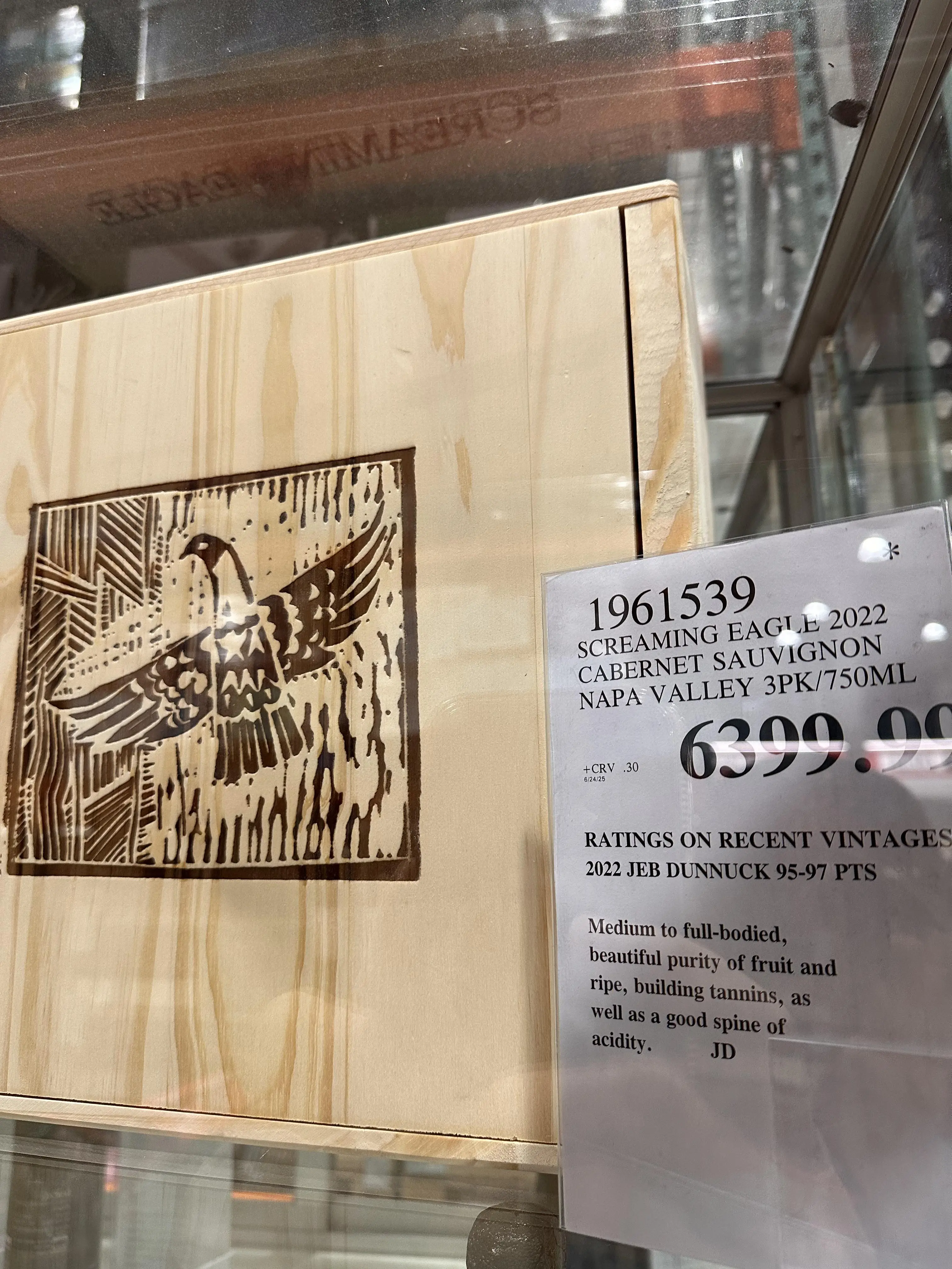 The highly-priced case was seen at a San Francisco Costco (visciouspumpkin/Reddit)