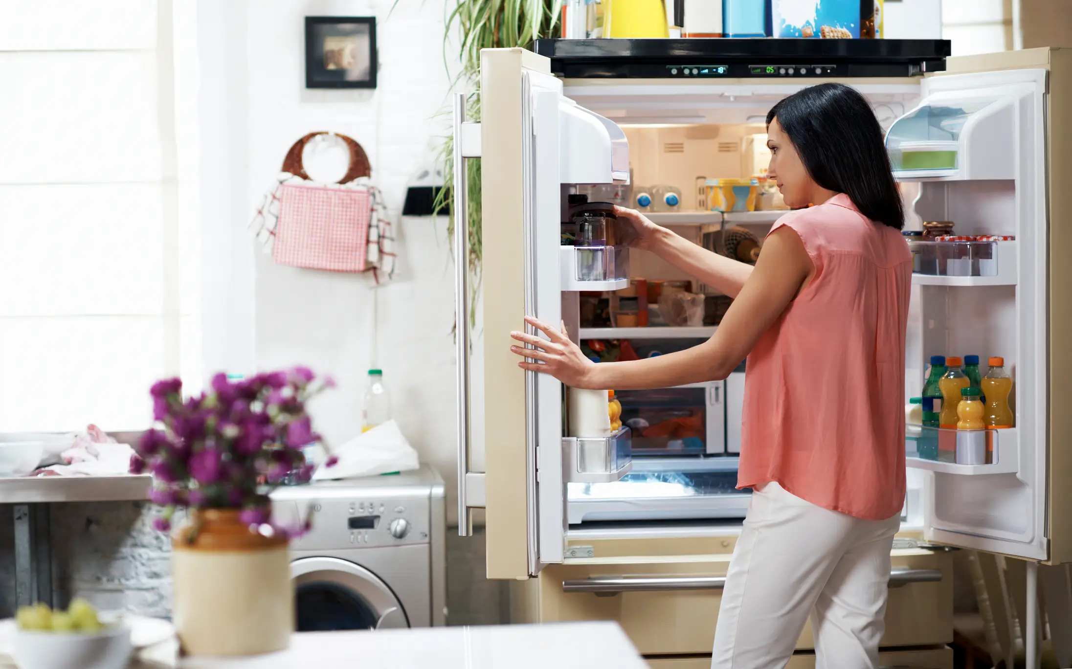 Your fridge needs a strong, vacuum-like seal to work properly (Morsa Images/Getty Images)