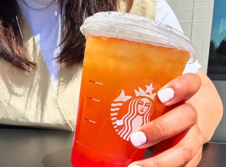 Lemon, tea and pearls (Starbucks)