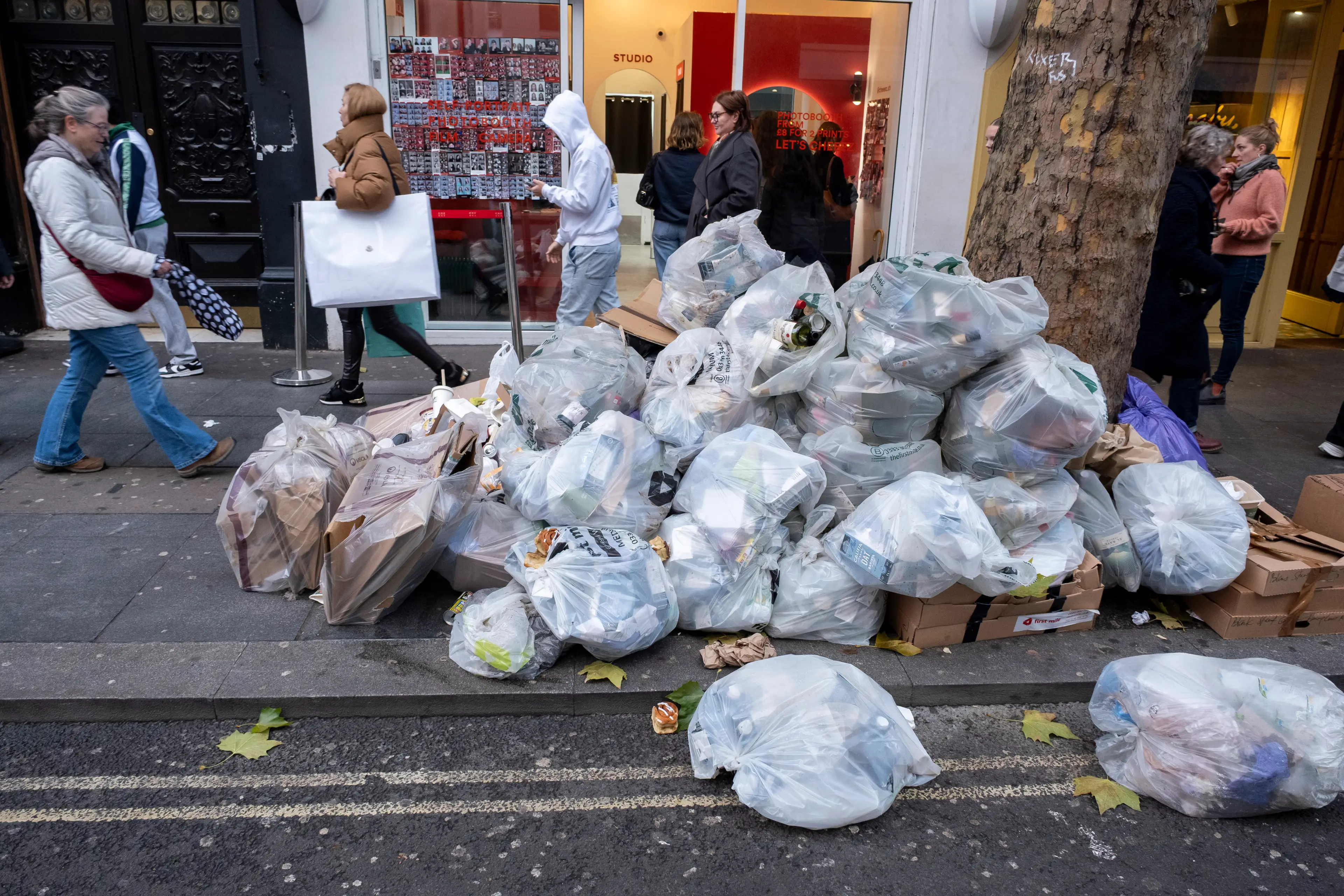 The guidance aims to simplify recycling (Mike Kemp/In Pictures via Getty Images)