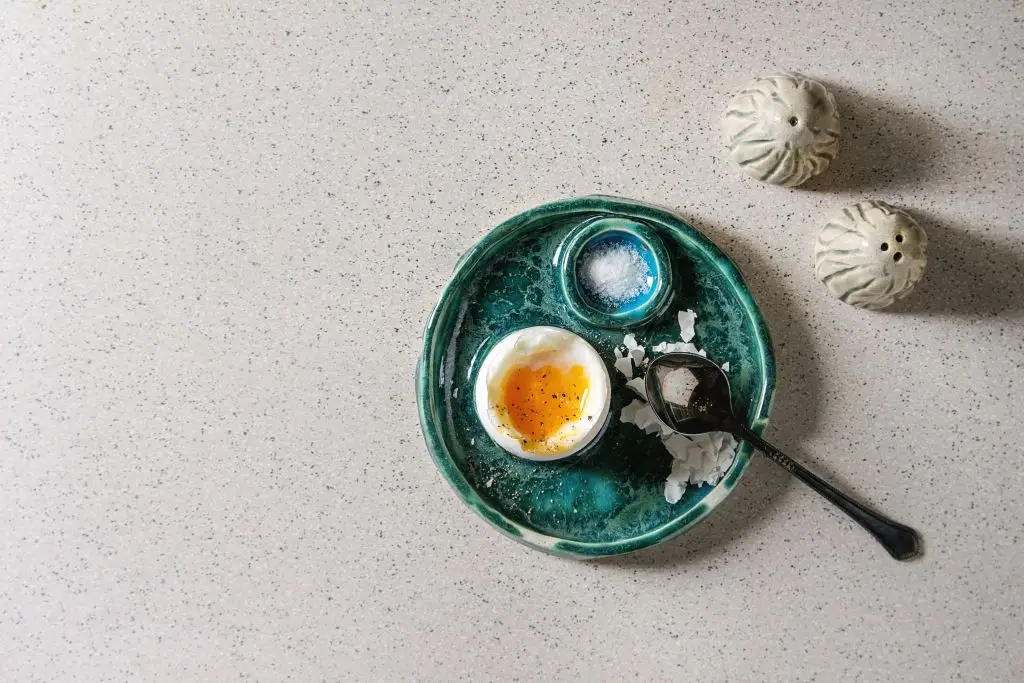 But do speckled eggs taste different? (REDA/Getty Images)