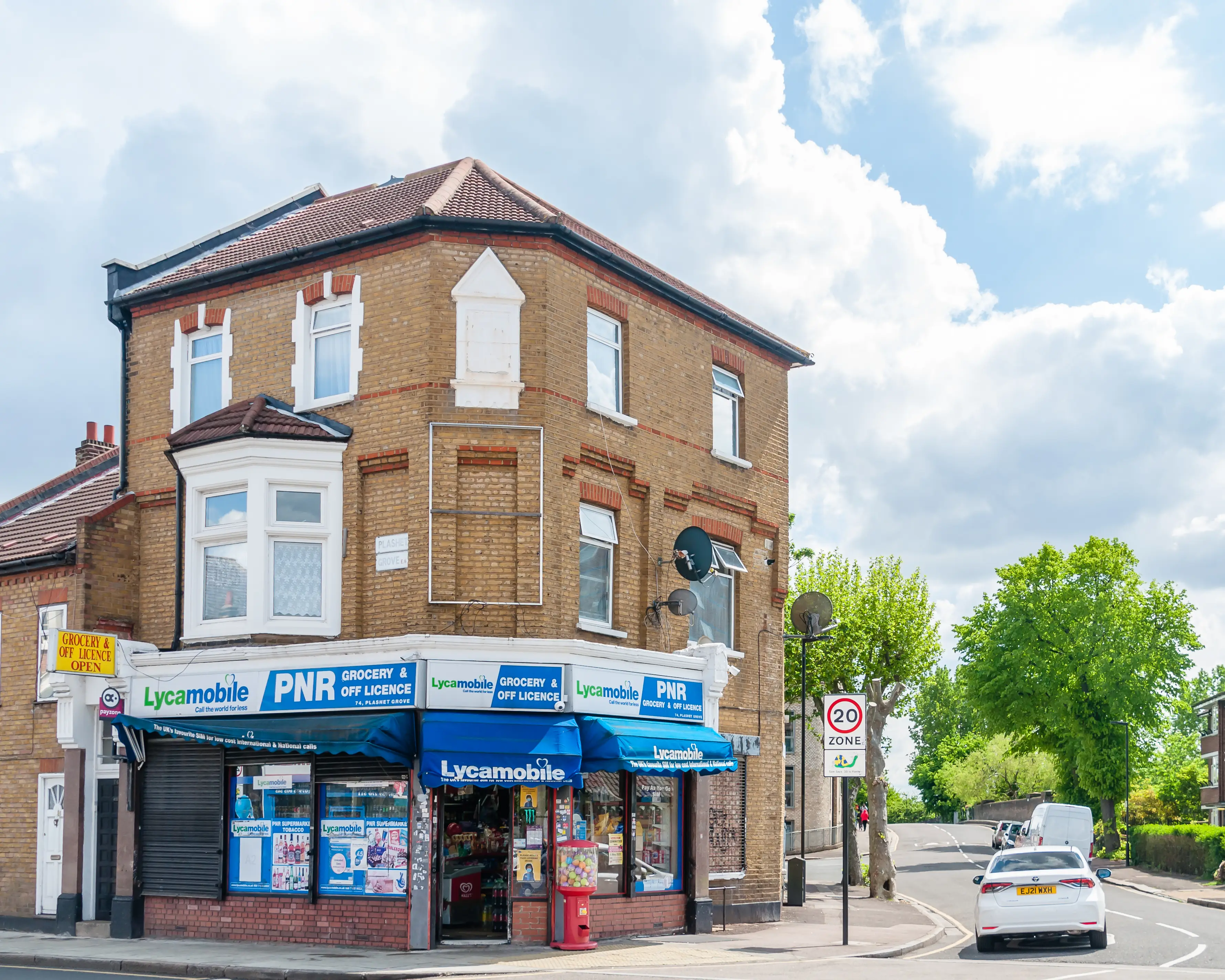 The humble corner shop is generally synonymous with off licences (Abdul Shakoor/Getty Images)