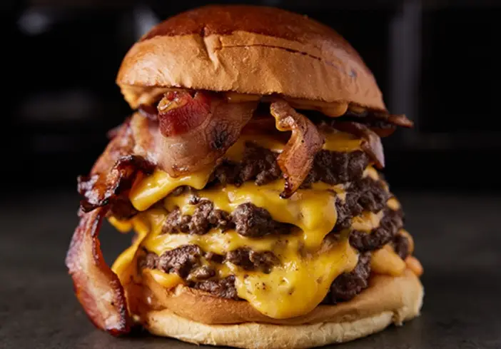 Corr, check out that burger (Fat Phill's Diner)