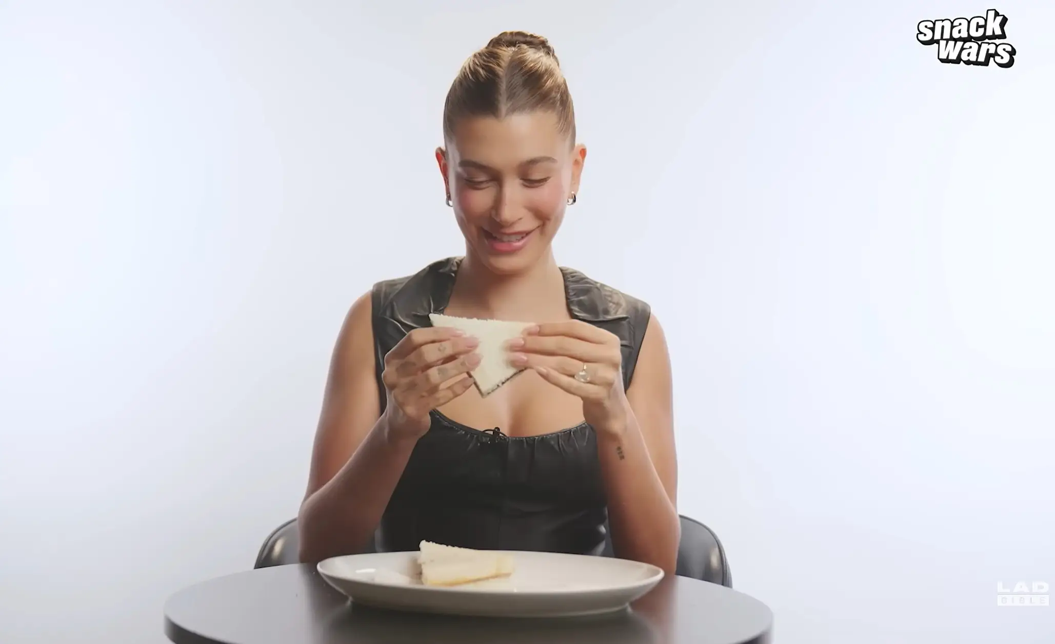 Hailey was a good sport and gave it a go (LADbible Group)