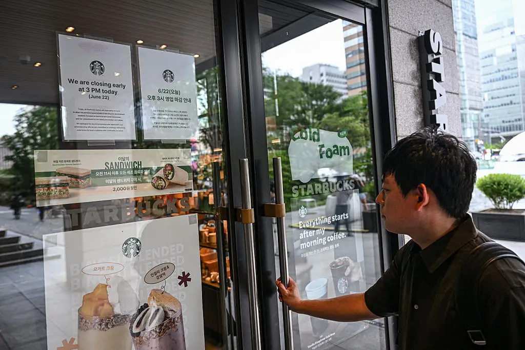Customers noted the stores were all closing early across the country (Photo by Jade GAO / AFP via Getty Images)