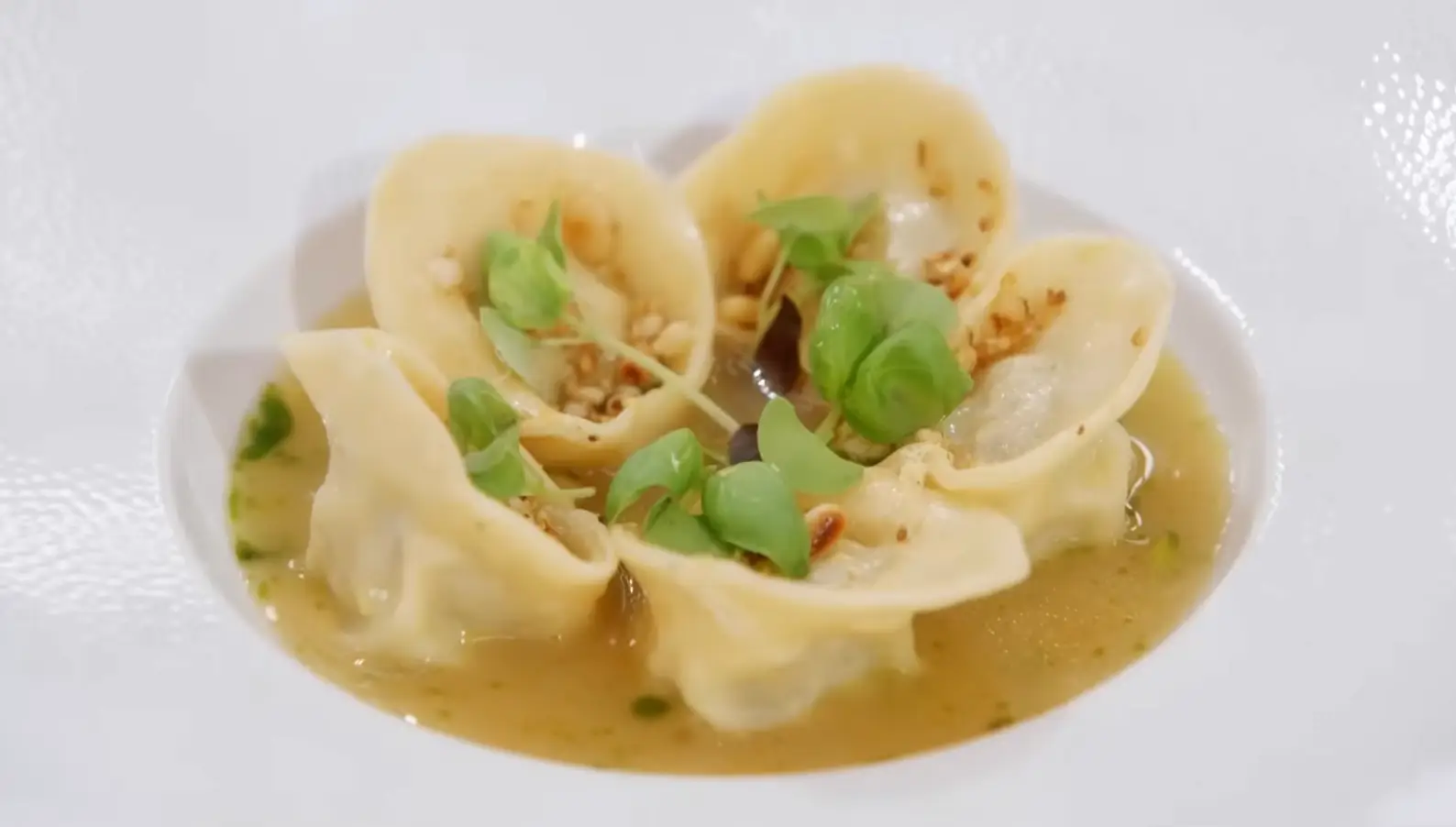 Every dish you see is stone-cold (BBC)