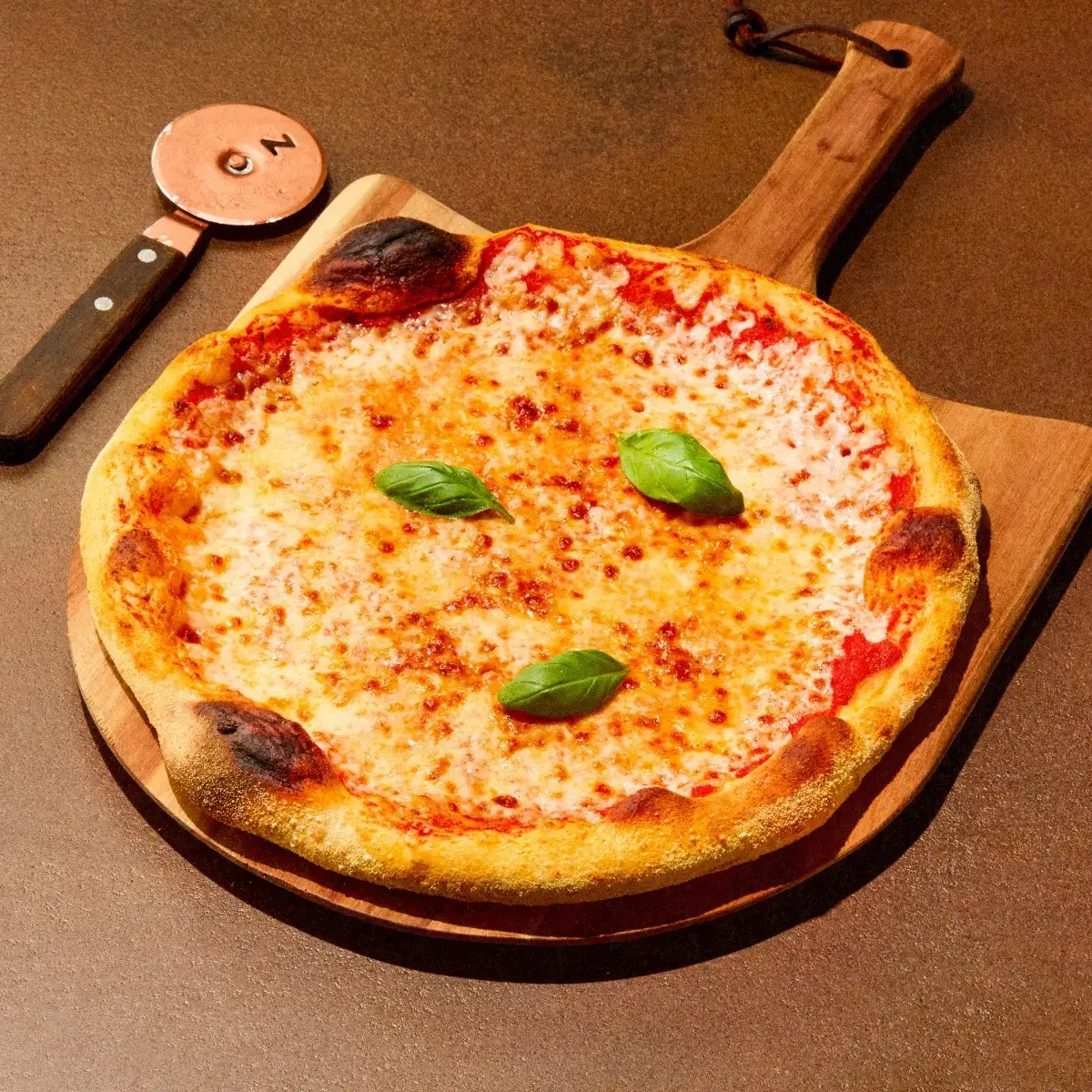 The first 50 students at each Zizzi on results day get a free classic pizza (Zizzi)