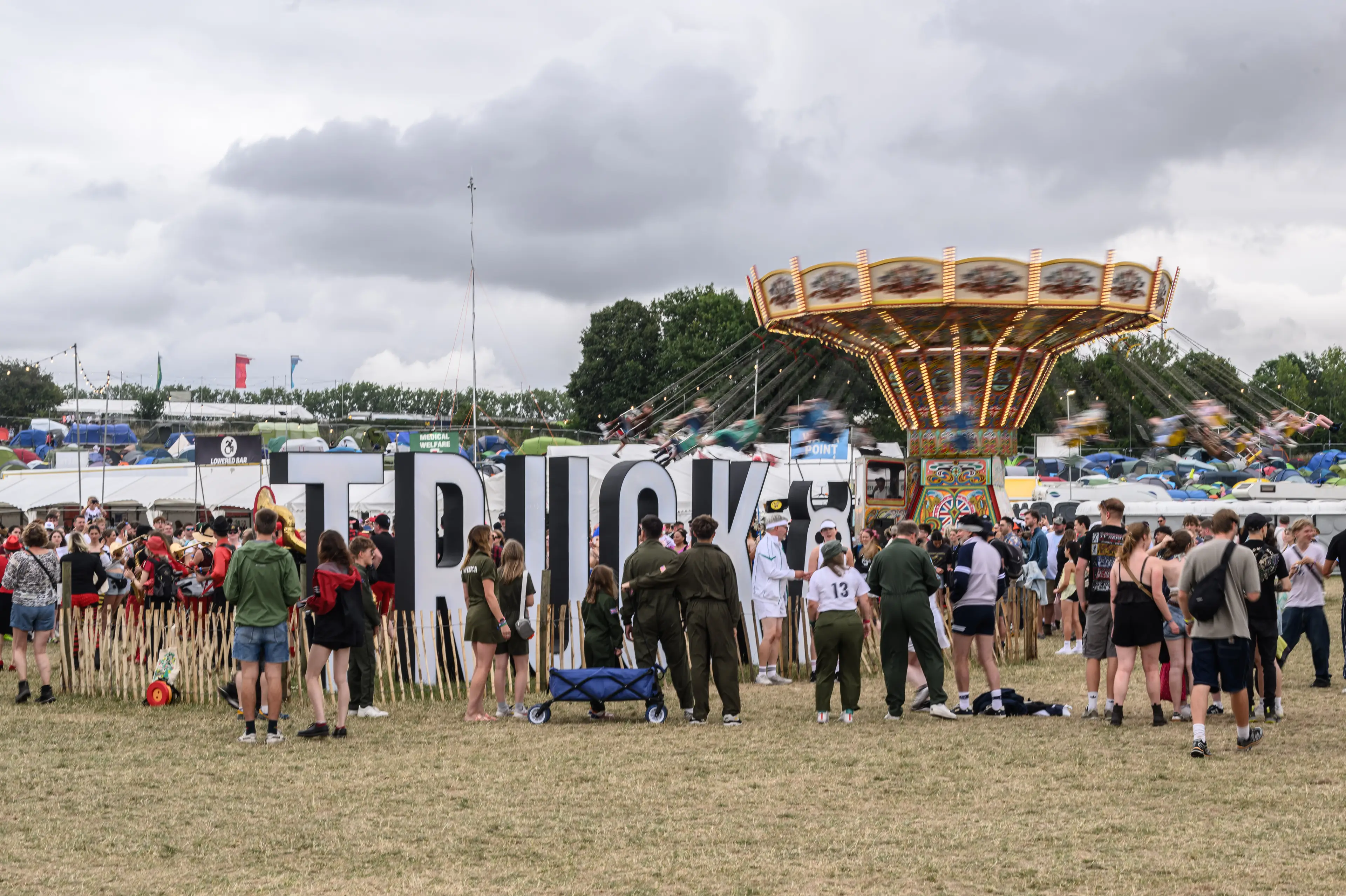 Advice has been offered to festival attendees and vendors amid suspected food poisoning concerns at Truck Festival (Katja Ogrin/Redferns)