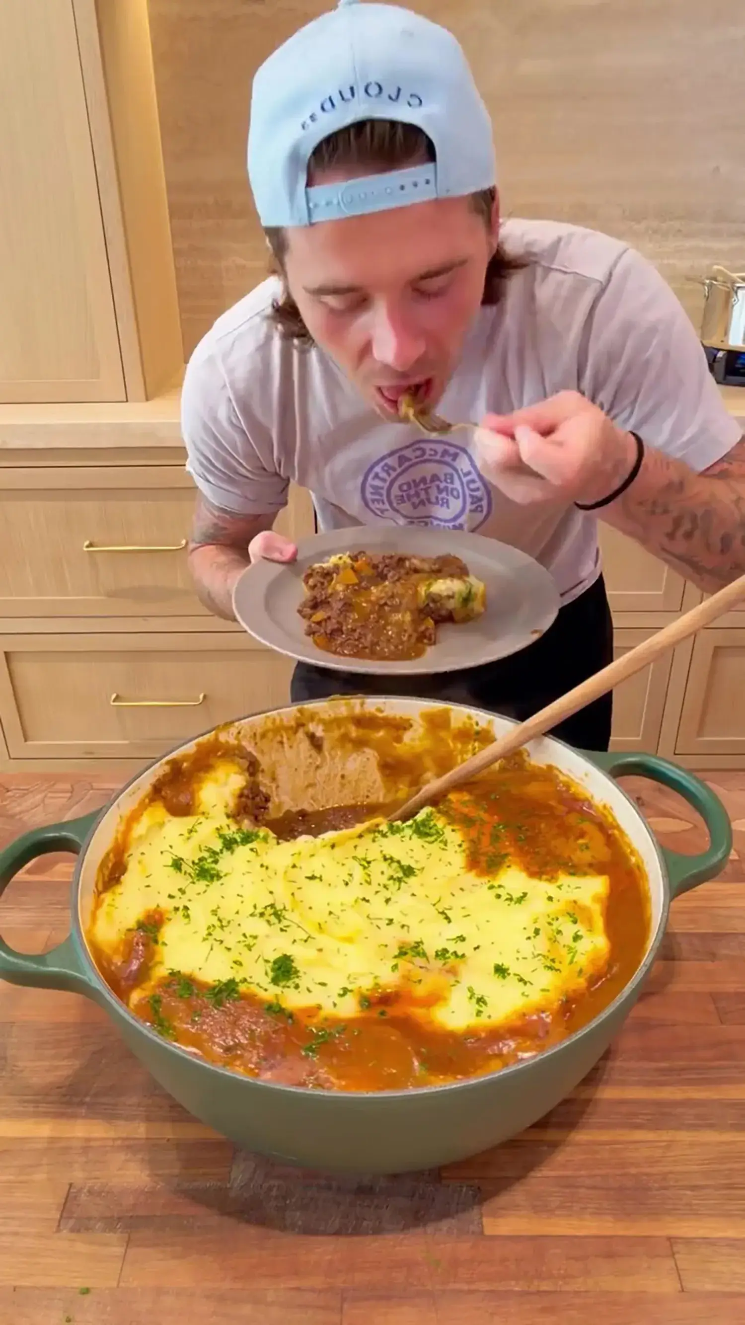 Who knew a cottage pie could be so controversial? (instagram/@brooklynpeltzbeckham)