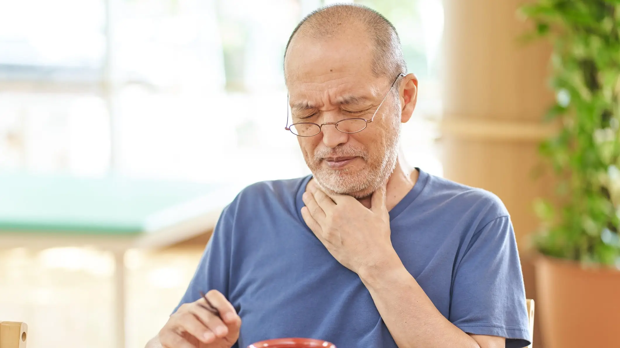 Man shares cancer symptoms he noticed while eating after doctors missed 'red flags'
