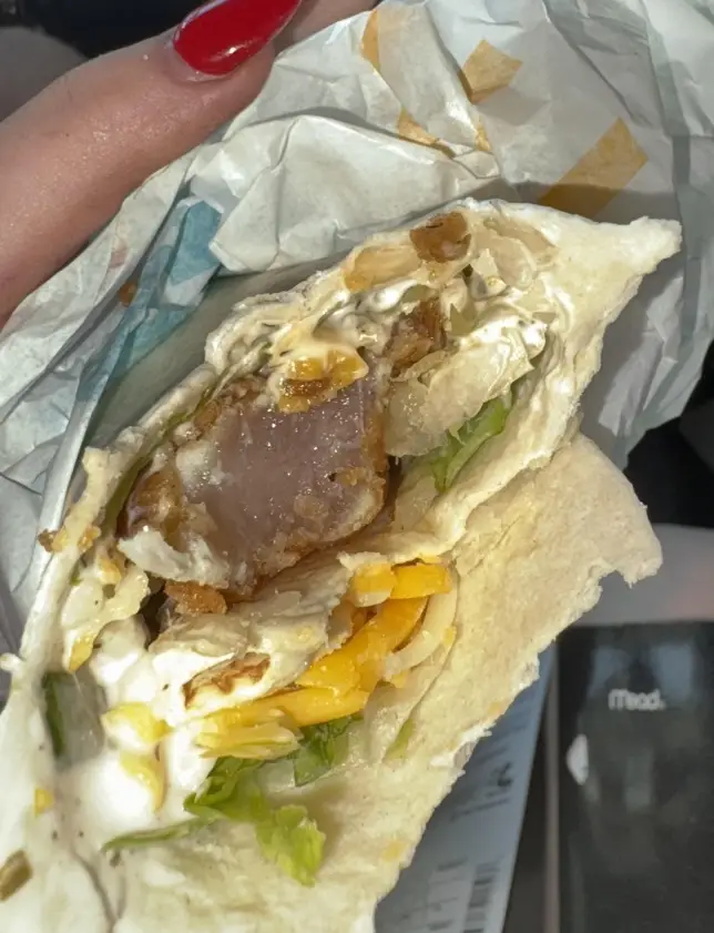 The alleged raw chicken found in a Snack Wrap (msmortuary/Reddit)