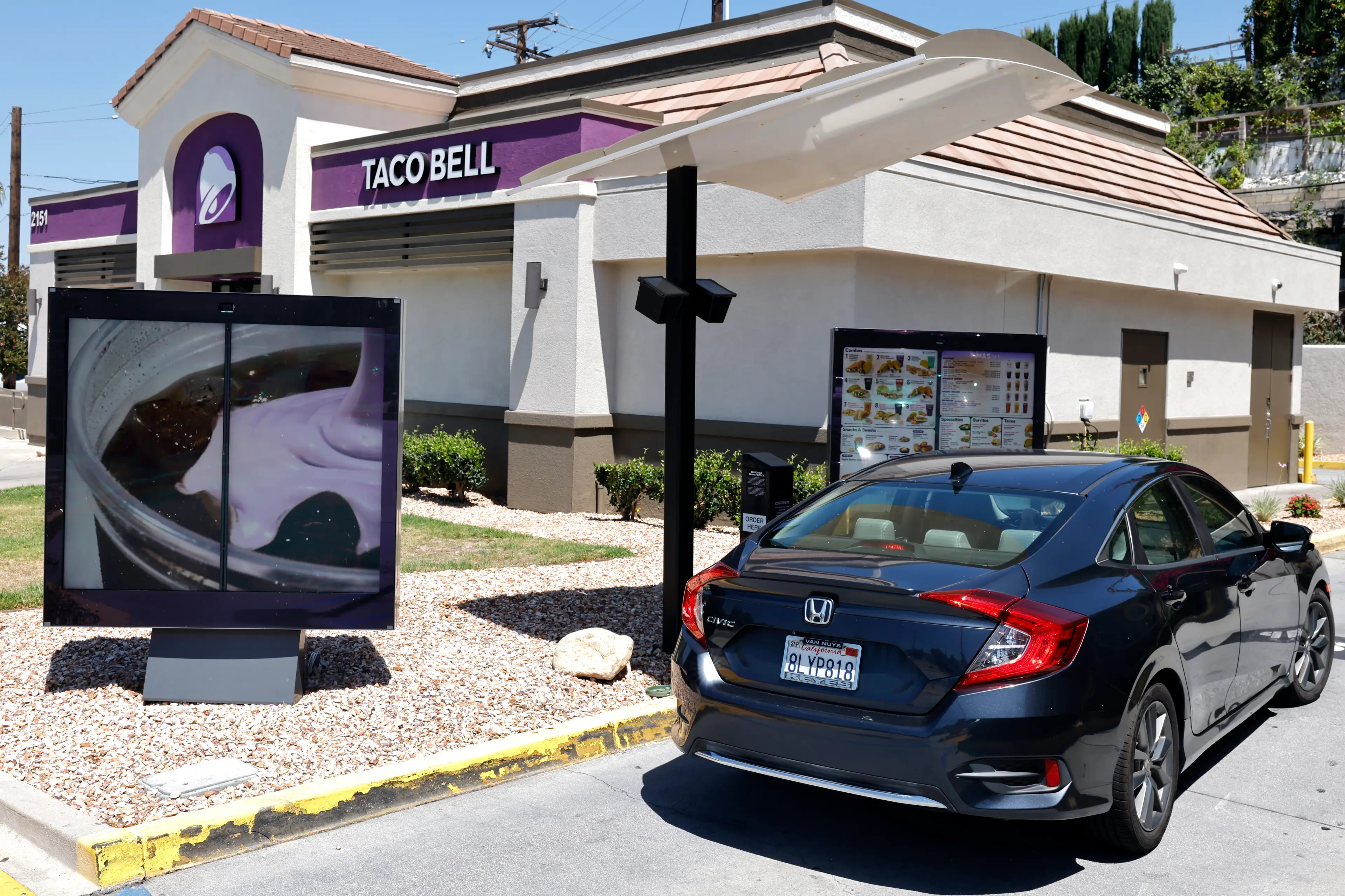 Officials are probing Taco Bell's connection to a recent illness outbreak (Mario Tama/Getty Images)