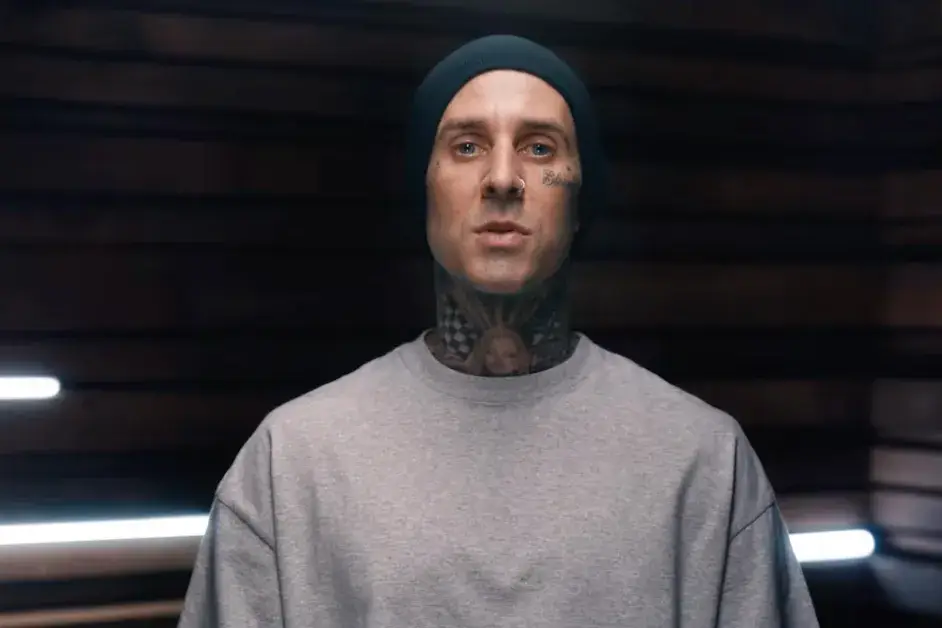Travis Barker has opened up about his 2008 plane crash in his new documentary (Hulu)