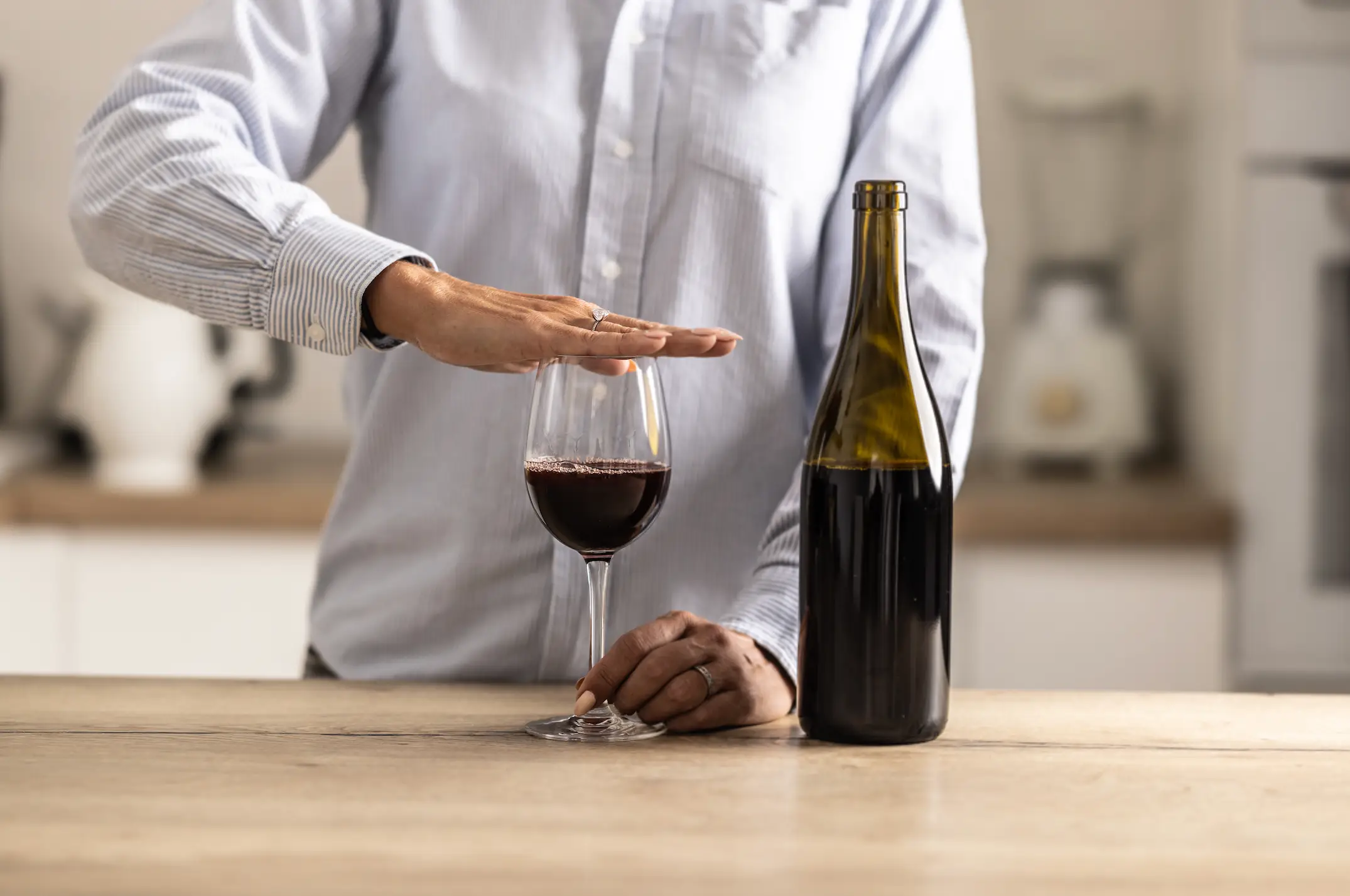 Taking a break from alcohol gives the liver time to begin repairing itself (SimpleImages/Getty Images)