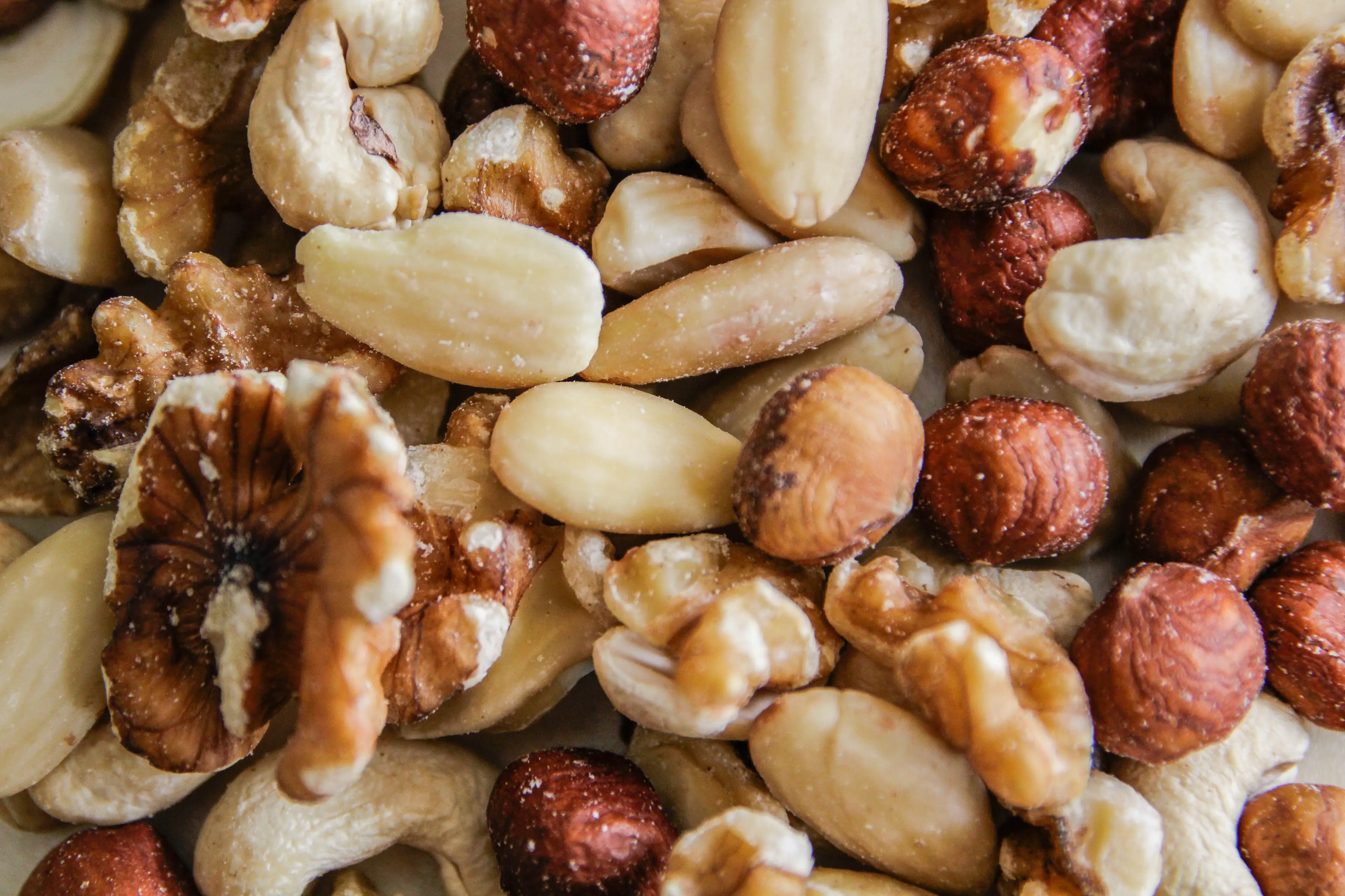 Nuts have various health benefits (Kinga Krzeminska/Getty Images)
