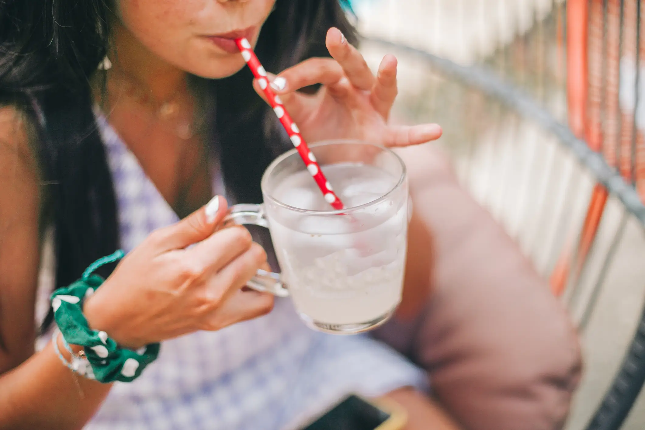 A woman drinking iced water (Carol Yepes/Getty Images)