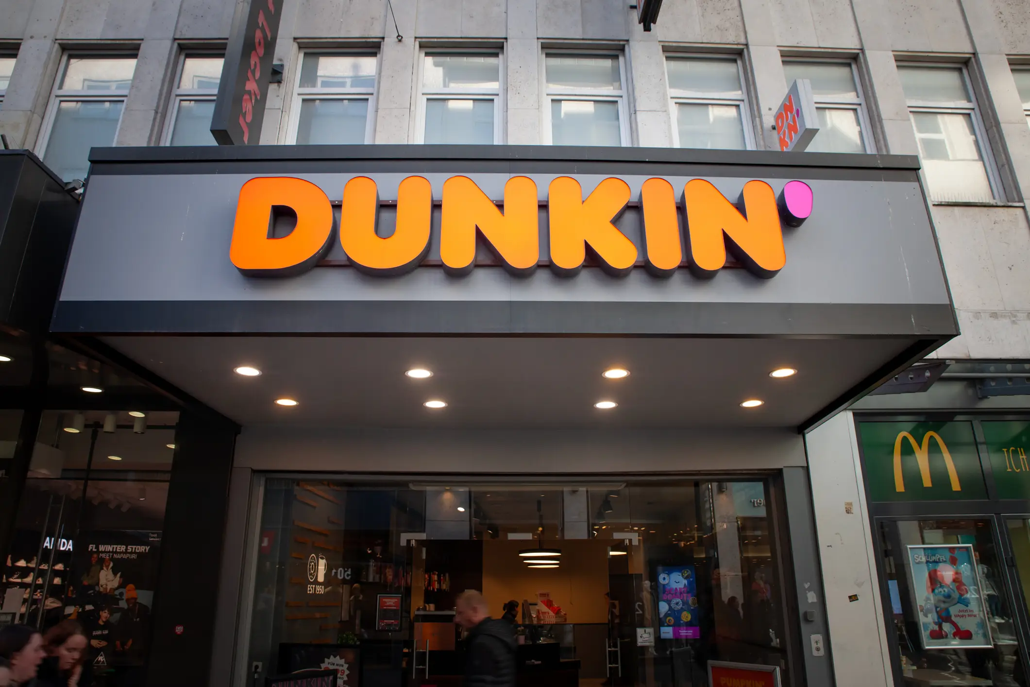 A Dunkin' Donuts employee previously shared her customer annoyances on TikTok (BalkansCat via Getty Images) 