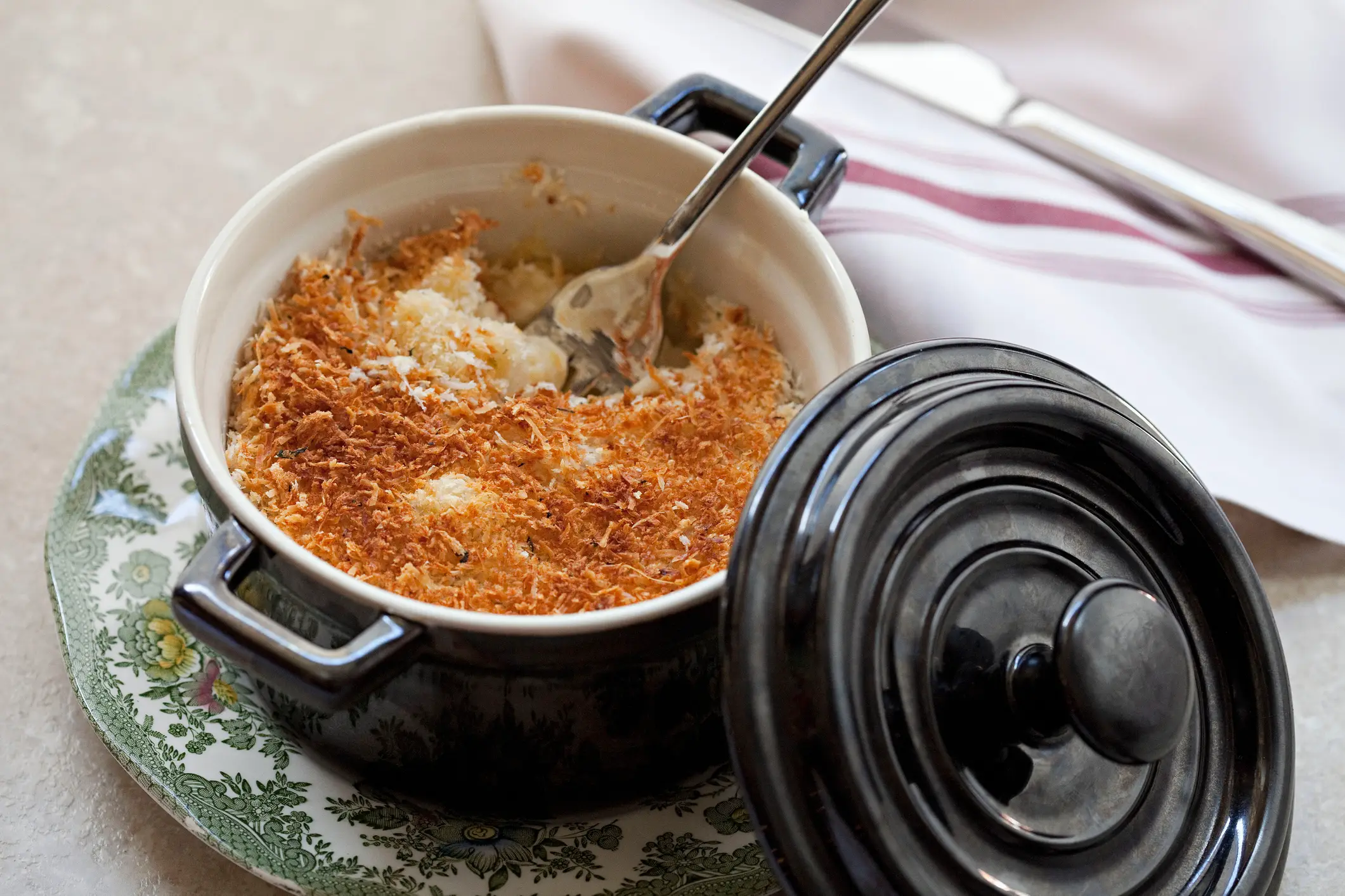 Le Creuset and Pyrex are often the obvious charity shop finds themselves (Image Professionals GmbH/Getty Images)