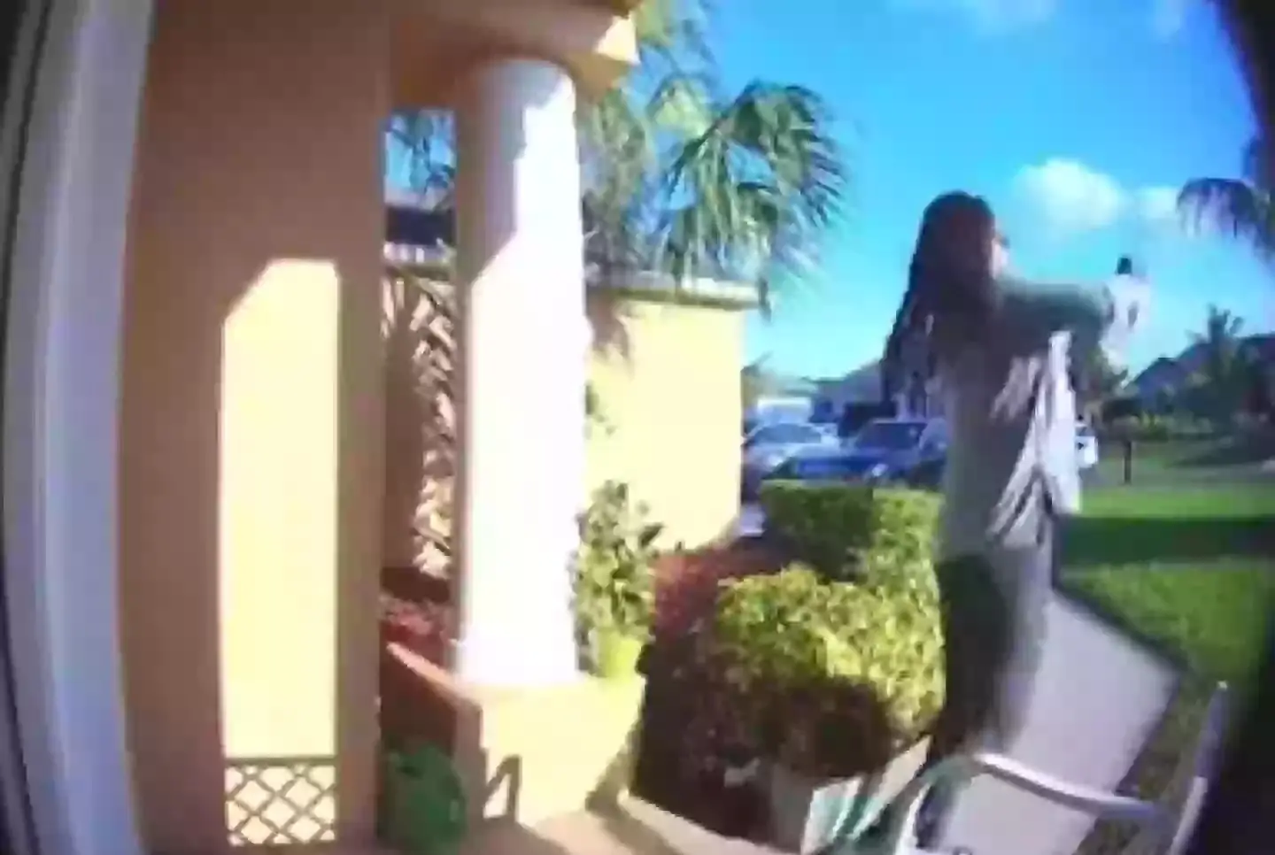 This customer's food order ended up on their lawn after they didn't tip.