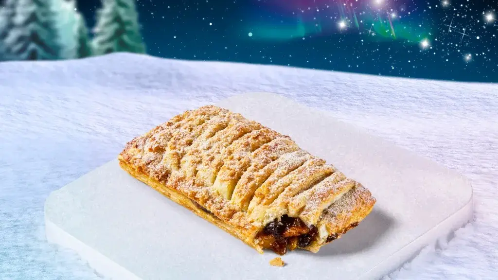 Mince pie fans have something new to try (Greggs)