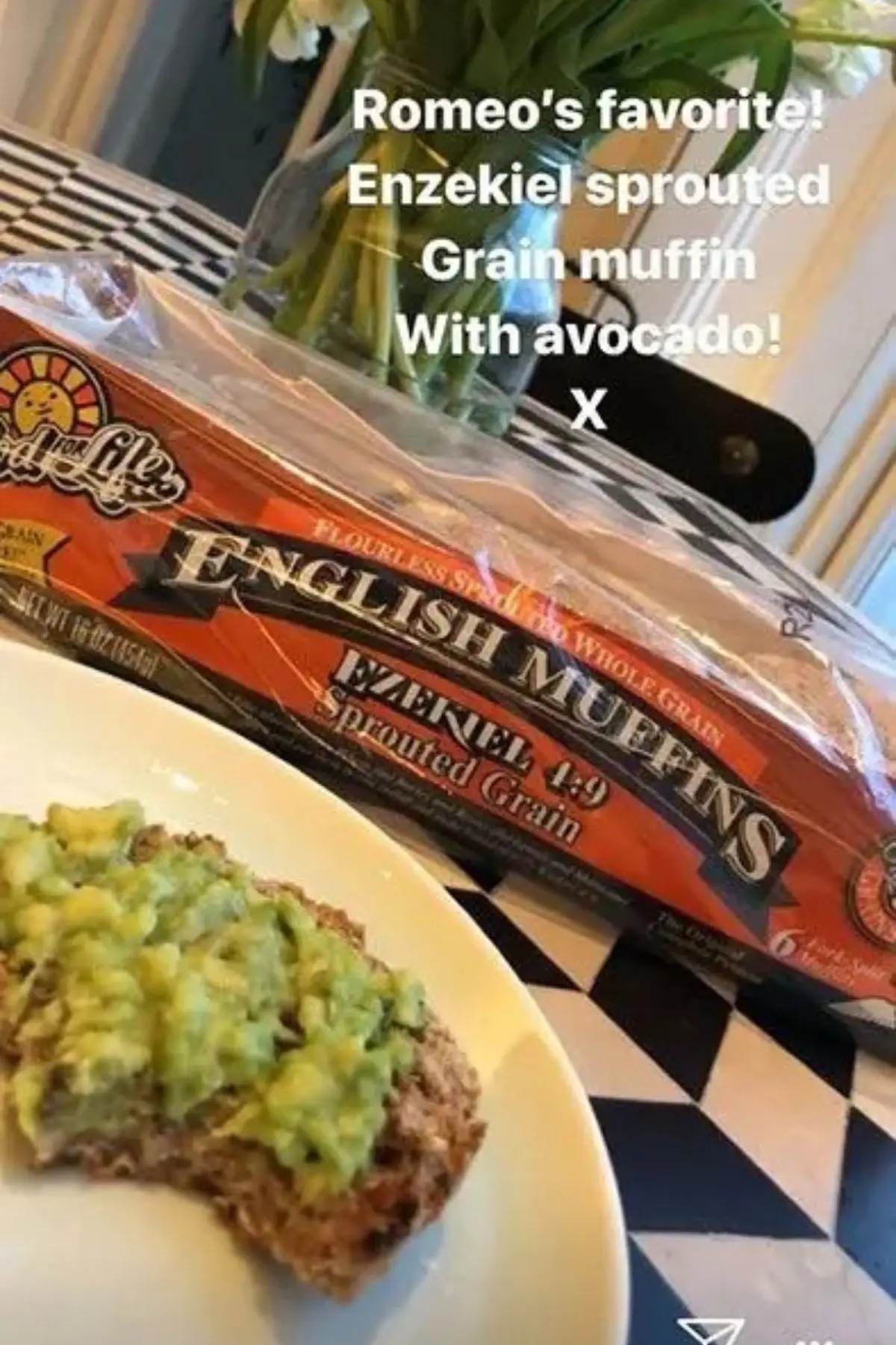 A nutritionist has approved Beckham's bread choice (Instagram/@victoriabeckham)