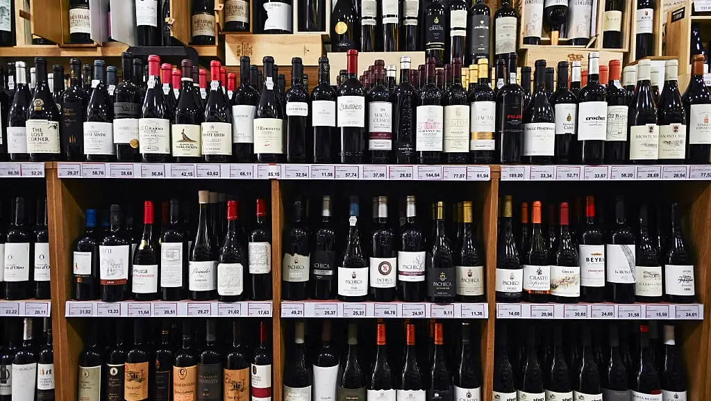 The 'wine rule' that has allegedly helped people to live past 100