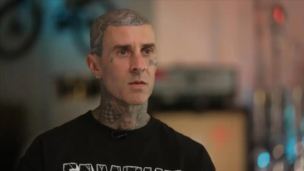 The near-fatal plane crash inspired the star to turn vegan (Hulu)