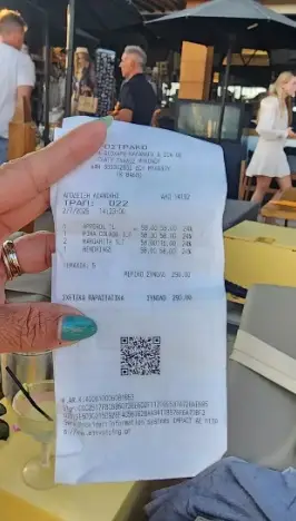 A customer shared an example of DK Oyster's whopping drinks prices (TripAdvisor)