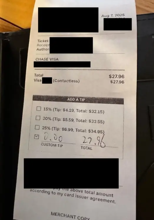 The customer clearly specified no tip (Angry-Alice/Reddit)