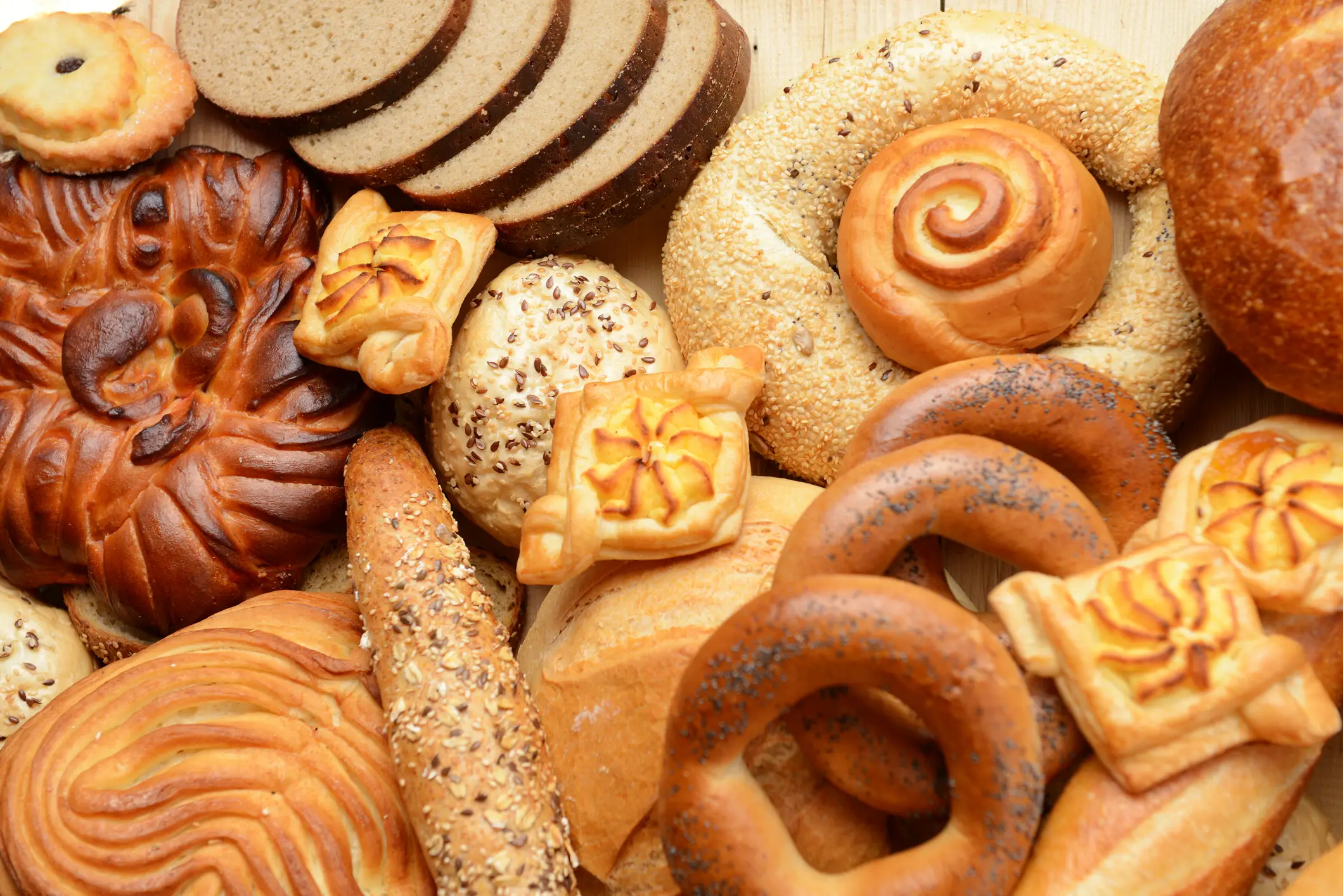 His advice is to swap processed carbs for whole foods (elenaleonova/Getty Images)