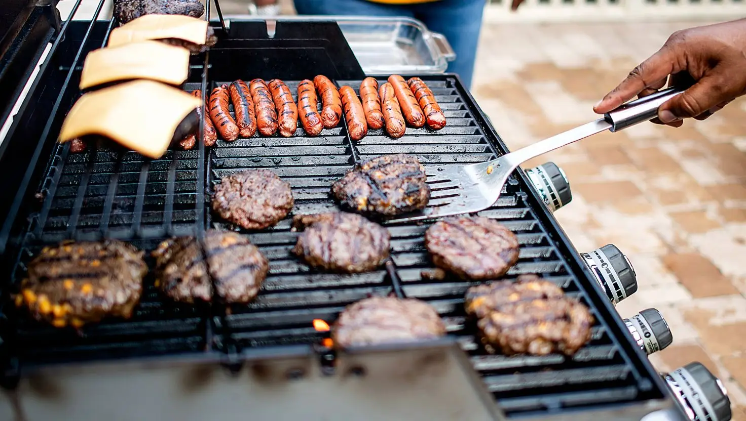 A man died after eating a burger at a barbecue, weeks after falling ill on a camping trip, a new study has revealed (Getty Stock Image)