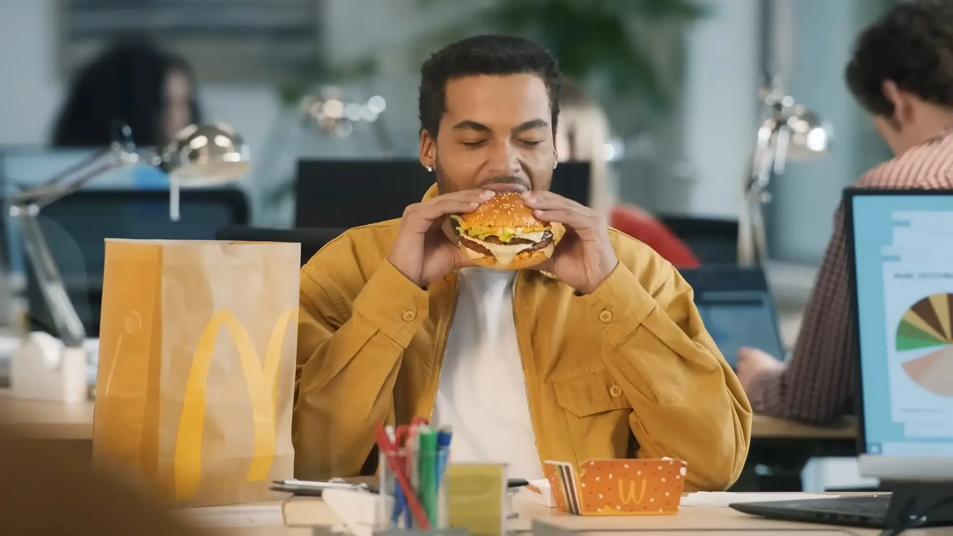 Although loved for its flavour, the Big Arch Burger has been criticised for its price and messiness(McDonald's UK/YouTube)