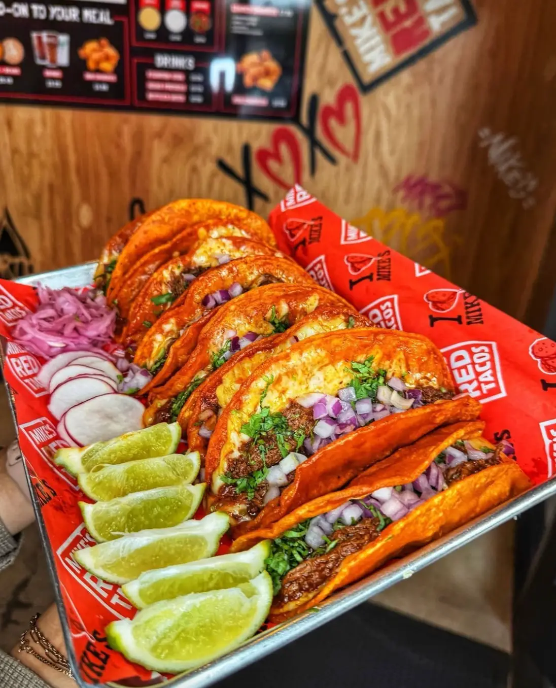 (Instagram/@mikesredtacos)