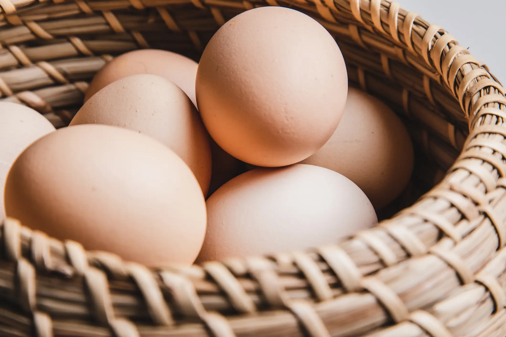 The difference between brown and white eggs is down to the egg laying process (Getty Images/Kilito Chan)