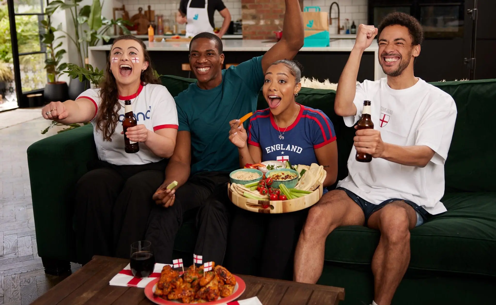 Deliveroo is offering free fans this weekend to beat the heat (Deliveroo)