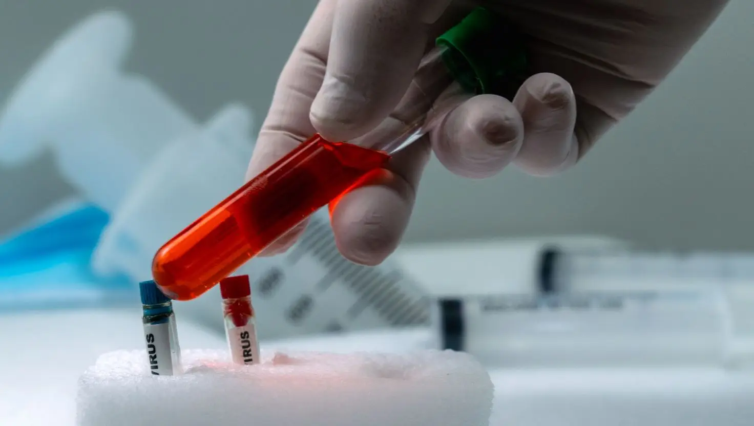 A pharmacist has explained why you shouldn't mix booze with blood thinning medication (Getty Stock Image)