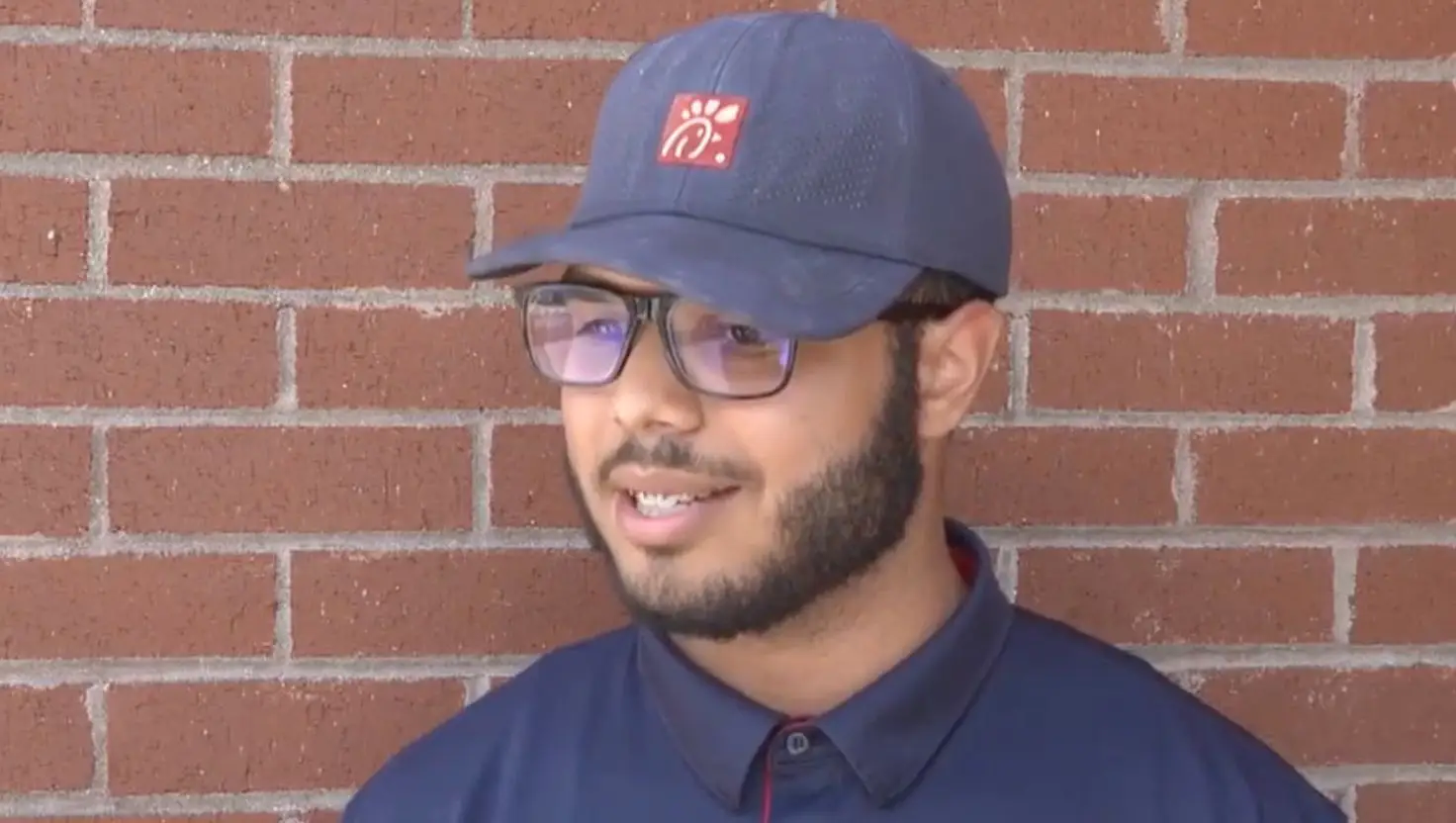 The teenager initially declined a $500 reward from the person who lost the cash (WITN-TV/YouTube)