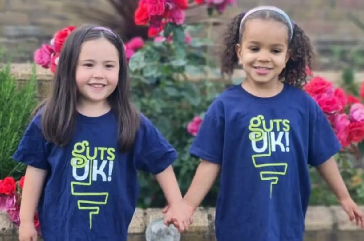 Alia made friends with Grace, who shares the same condition, through the charity (GutsUK)